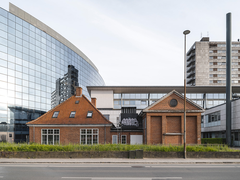 Meget Forskellige Bygningstyper På OUH