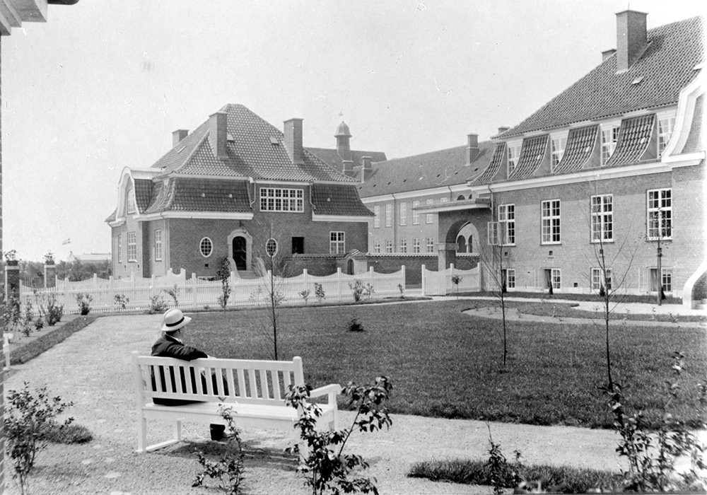 Historisk Billede Fra OUH 1